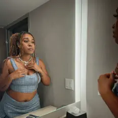 Listen to Bri Toria, watch music videos, read bio, see tour dates & more!