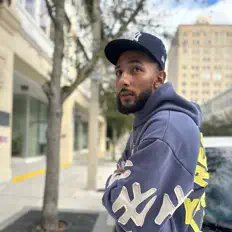 Ouça J. Maro, assista a videoclipes, leia a biografia, veja as datas das turnês e mais!