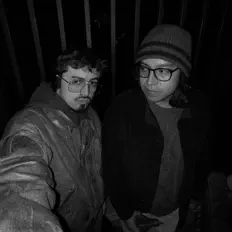 收听 Quemarlo Todo Por Error、观看音乐视频、阅读小传、查看巡演日期等 ！