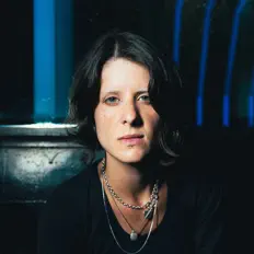 Listen to Paolla B, watch music videos, read bio, see tour dates & more!