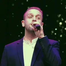 Posłuchaj wykonawcy Алексей Фадеев, obejrzyj teledyski, przeczytaj biografię, zobacz daty tras koncertowych i nie tylko!