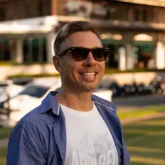 Escucha a Dave Shtorn, mira videos musicales, lee su biografía, consulta las fechas de las gira y más.