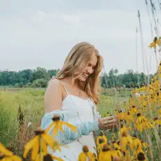 Écoutez Sylvia Kay, regardez des vidéoclips, lisez la biographie, consultez les dates de tournée et plus encore !