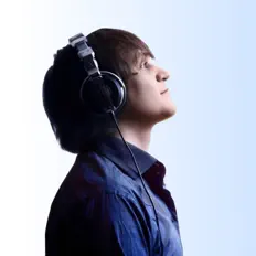 Dengarkan Ayda, tonton video musik, baca bio, lihat tanggal tur & lainnya!