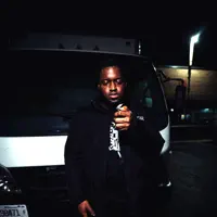 undefined dinle, müzik videolarını izle, biyografisini oku, tur tarihlerini ve daha fazlasını gör!