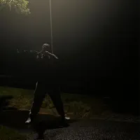 Poslechněte si interpreta undefined, sledujte hudební videa, přečtěte si životopis, podívejte se na data turné a další informace.