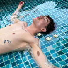 Ακούστε περιεχόμενο από Dion Yorkie, παρακολουθήστε μουσικά βίντεο, διαβάστε το βιογραφικό, δείτε ημερομηνίες περιοδείας, και πολλά ακόμη!