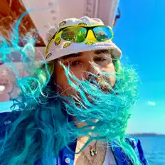 Listen to Roachking, watch music videos, read bio, see tour dates & more!