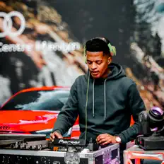 Dengarkan King Jazz, tonton video musik, baca bio, lihat tanggal tur & lainnya!
