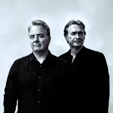 Ouve Brother Dynamite, vê vídeos de música, lê a biografia, vê as datas da digressão e muito mais!