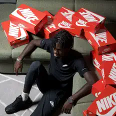 收听 Oxlvde、观看音乐视频、阅读小传、查看巡演日期等 ！