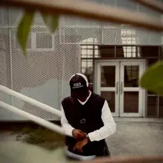 Poslechněte si interpreta Dj mannie W.O.W, sledujte hudební videa, přečtěte si životopis, podívejte se na data turné a další informace.