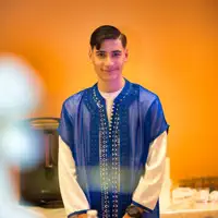 Ascolta undefined, guarda video musicali, leggi la biografia, vedi le date del tour & altro!