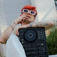 Listen to just_leben, watch music videos, read bio, see tour dates & more!