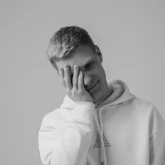 Ακούστε περιεχόμενο από КЛЕЙМО, παρακολουθήστε μουσικά βίντεο, διαβάστε το βιογραφικό, δείτε ημερομηνίες περιοδείας, και πολλά ακόμη!