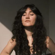 收听 Sara Mansilla、观看音乐视频、阅读小传、查看巡演日期等 ！