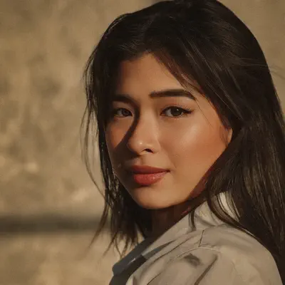 Listen to Elle Escoto, watch music videos, read bio, see tour dates & more!