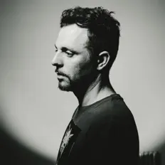 Dengarkan PluME, tonton video musik, baca bio, lihat tanggal tur & lainnya!