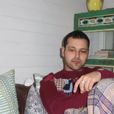 Ouça Patrick Kassas, assista a videoclipes, leia a biografia, veja as datas das turnês e mais!