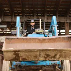 Jeremiah Dunnを聴いたり、ミュージックビデオを鑑賞したり、経歴やツアー日程などを確認したりしましょう！