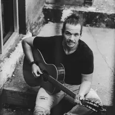 聆聽 Justin Gray、觀看音樂影片、閱讀小傳、查看巡演日期等！