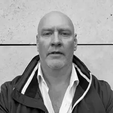 Luister naar Rene Wolf, bekijk muziekvideo's, lees de bio, bekijk de tourdata, en meer!