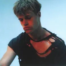 Ouve Conor Burns, vê vídeos de música, lê a biografia, vê as datas da digressão e muito mais!