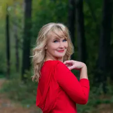 Listen to Наталья Мажара, watch music videos, read bio, see tour dates & more!