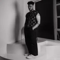 Ouve Mannikin, vê vídeos de música, lê a biografia, vê as datas da digressão e muito mais!