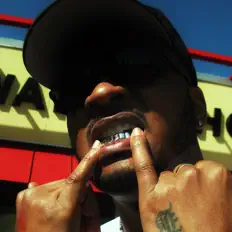 Listen to Steff Marvin, watch music videos, read bio, see tour dates & more!