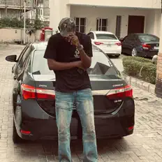 Luister naar AGHỌGHỌ, bekijk muziekvideo's, lees de bio, bekijk de tourdata, en meer!