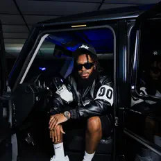 收听 100 Mill Nova、观看音乐视频、阅读小传、查看巡演日期等 ！