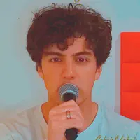 Luister naar undefined, bekijk muziekvideo's, lees de bio, bekijk de tourdata, en meer!