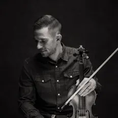 Listen to Avery Bright, watch music videos, read bio, see tour dates & more!