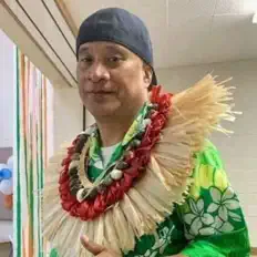 Eddie Enosを聴いたり、ミュージックビデオを鑑賞したり、経歴やツアー日程などを確認したりしましょう！