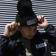 聆聽 Cross Allan、觀看音樂影片、閱讀小傳、查看巡演日期等！