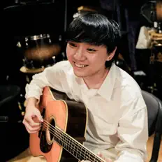 安小博Amber dinle, müzik videolarını izle, biyografisini oku, tur tarihlerini ve daha fazlasını gör!