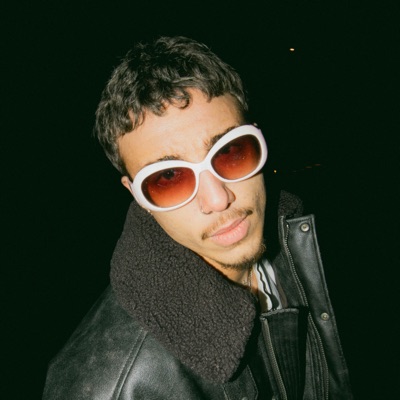 Listen to Sinyo', watch music videos, read bio, see tour dates & more!