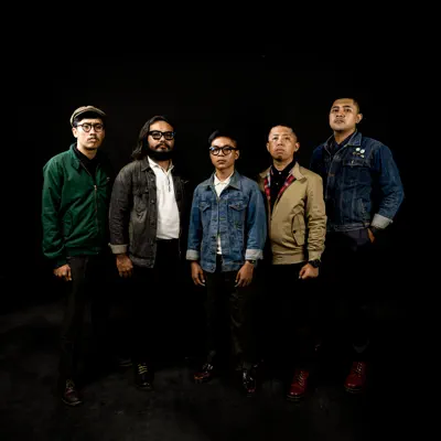 Listen to Los Jantos, watch music videos, read bio, see tour dates & more!