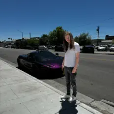 Corey Slabs सुनें, म्यूज़िक वीडियो देखें, बायो पढ़ें, दौरे की तारीखें और बहुत कुछ देखें!