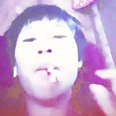 聆聽 Antixxli、觀看音樂影片、閱讀小傳、查看巡演日期等！