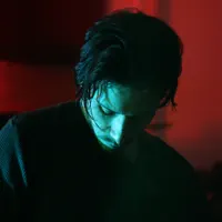 Ascolta undefined, guarda video musicali, leggi la biografia, vedi le date del tour & altro!