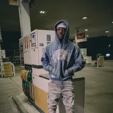 Poslechněte si interpreta Babyface J7, sledujte hudební videa, přečtěte si životopis, podívejte se na data turné a další informace.