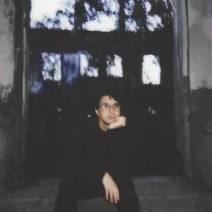 Posłuchaj wykonawcy Andrew Alarcon, obejrzyj teledyski, przeczytaj biografię, zobacz daty tras koncertowych i nie tylko!