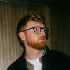 收听 Nekst、观看音乐视频、阅读小传、查看巡演日期等 ！