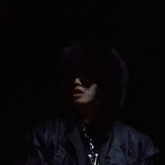 16 Dsloth을(를) 듣고, 뮤직 비디오를 보고, 약력을 읽고, 투어 일정 등을 확인하세요!