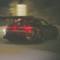 Poslechněte si interpreta syned, sledujte hudební videa, přečtěte si životopis, podívejte se na data turné a další informace.