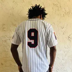 收听 StanLi Atlantis、观看音乐视频、阅读小传、查看巡演日期等 ！