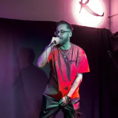 Ouça ThaBosnia, assista a videoclipes, leia a biografia, veja as datas das turnês e mais!