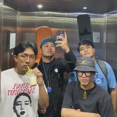 收听 Back Burnout、观看音乐视频、阅读小传、查看巡演日期等 ！